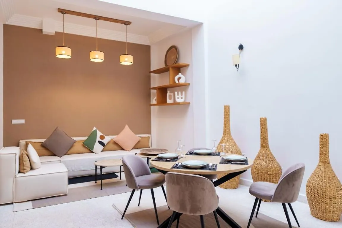 Riad Privatise - 2 Chambres & Petit Dejeuner -Terrasse Marrakesh Villa